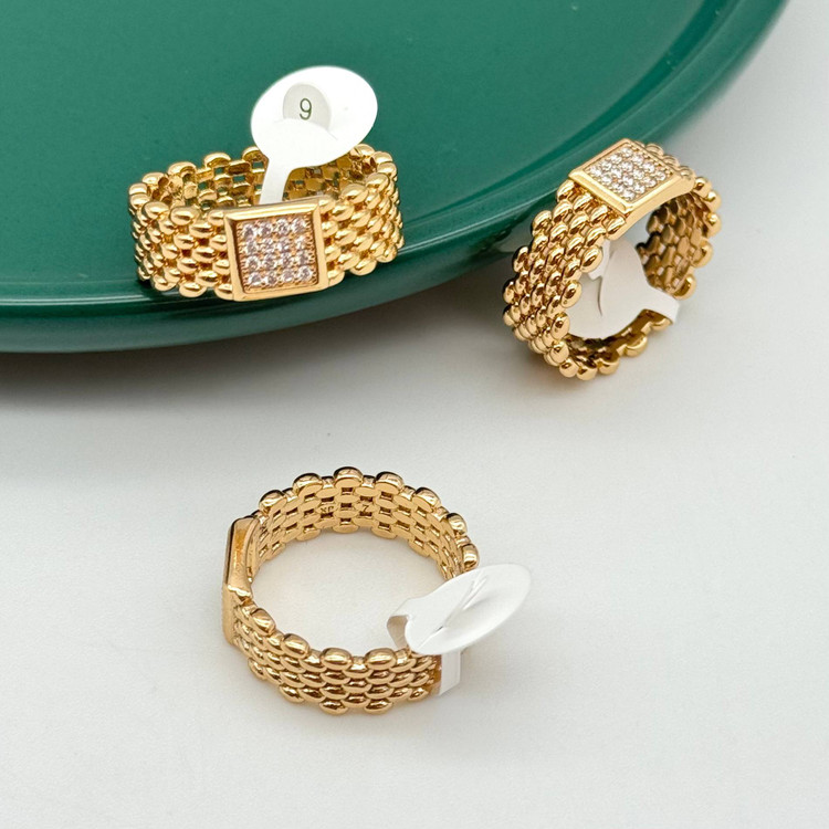 انگشتر ژوپینگ آبکاری طلا طرح بافت و نگیندار مربع