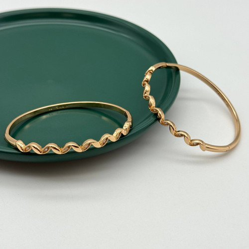 تکپوش (النگوی بازشو) ژوپینگ طلایی طرح موجدار نگیندار