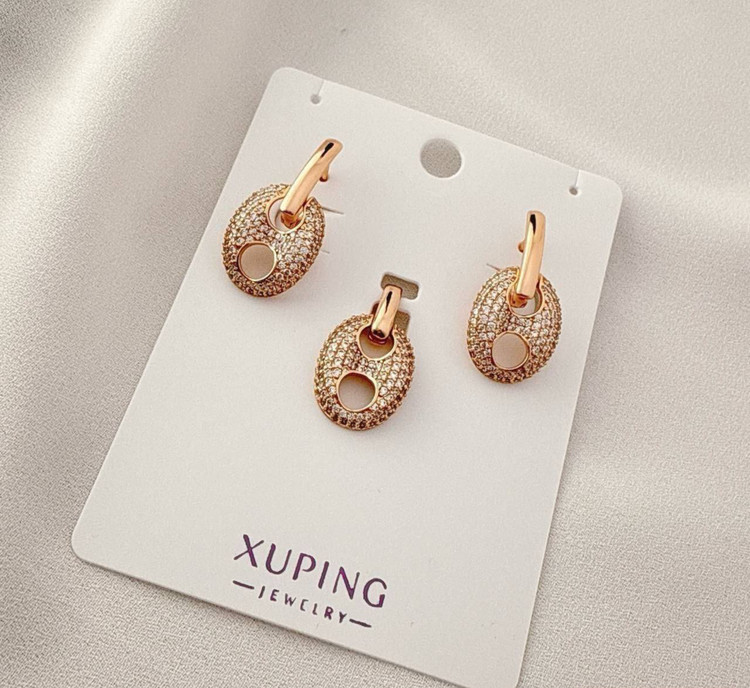 نیمست طلایی ژوپینگ با نگینهای اتمی درخشان