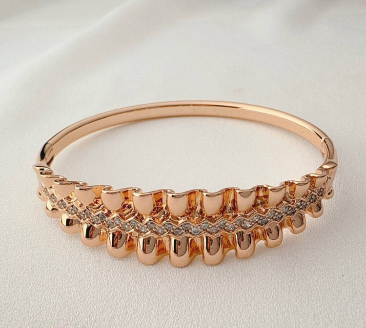 تکپوش طلایی ژوپینگ طرح چیندار نگینکاری شده