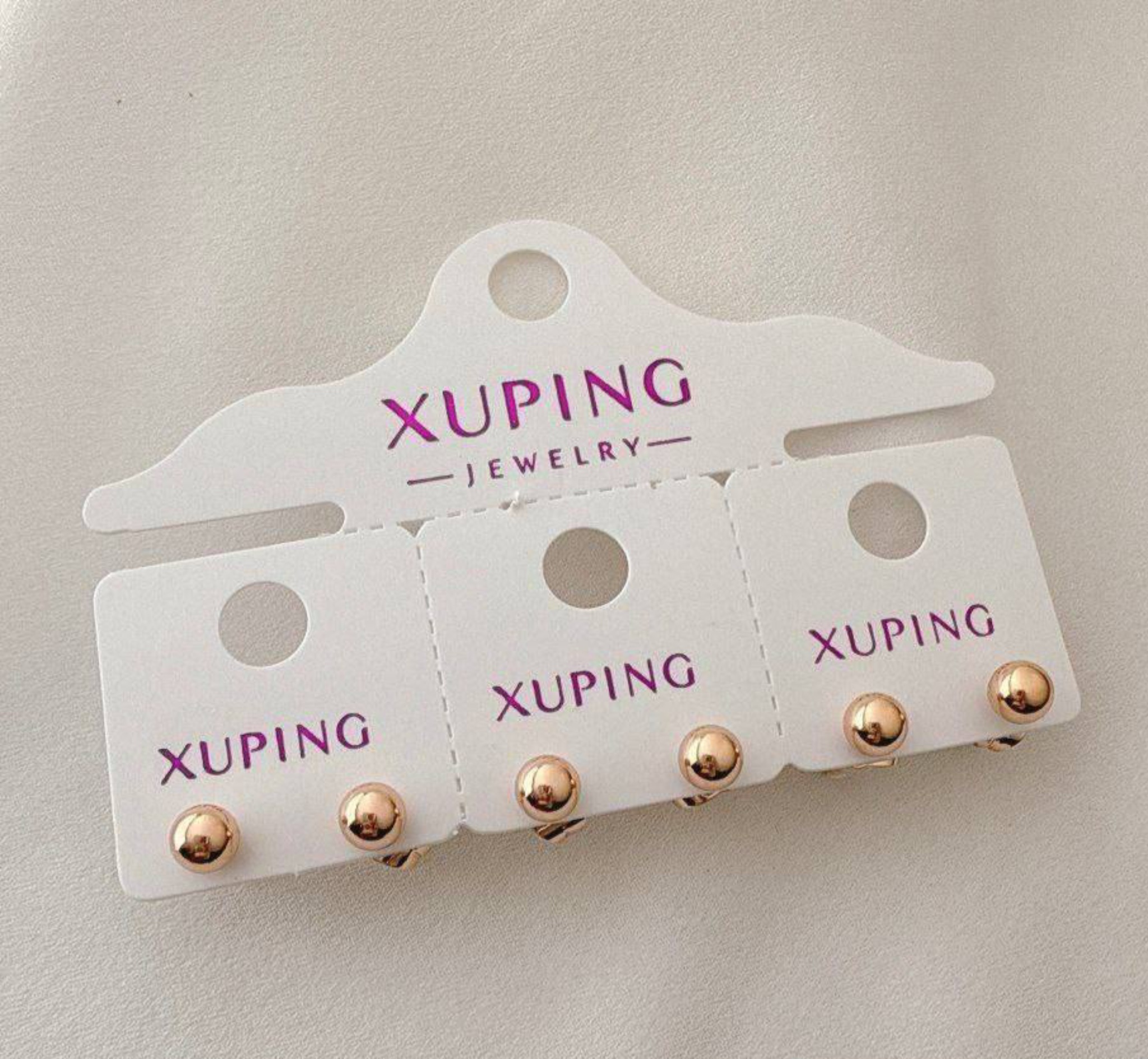 گوشواره میخی ژوپینگ طرح گوی طلایی ضد حساسیت