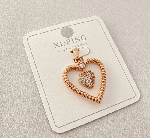 پلاک قلب ژوپینگ رزگلد با نگینهای درخشان و قاب مارپیچی