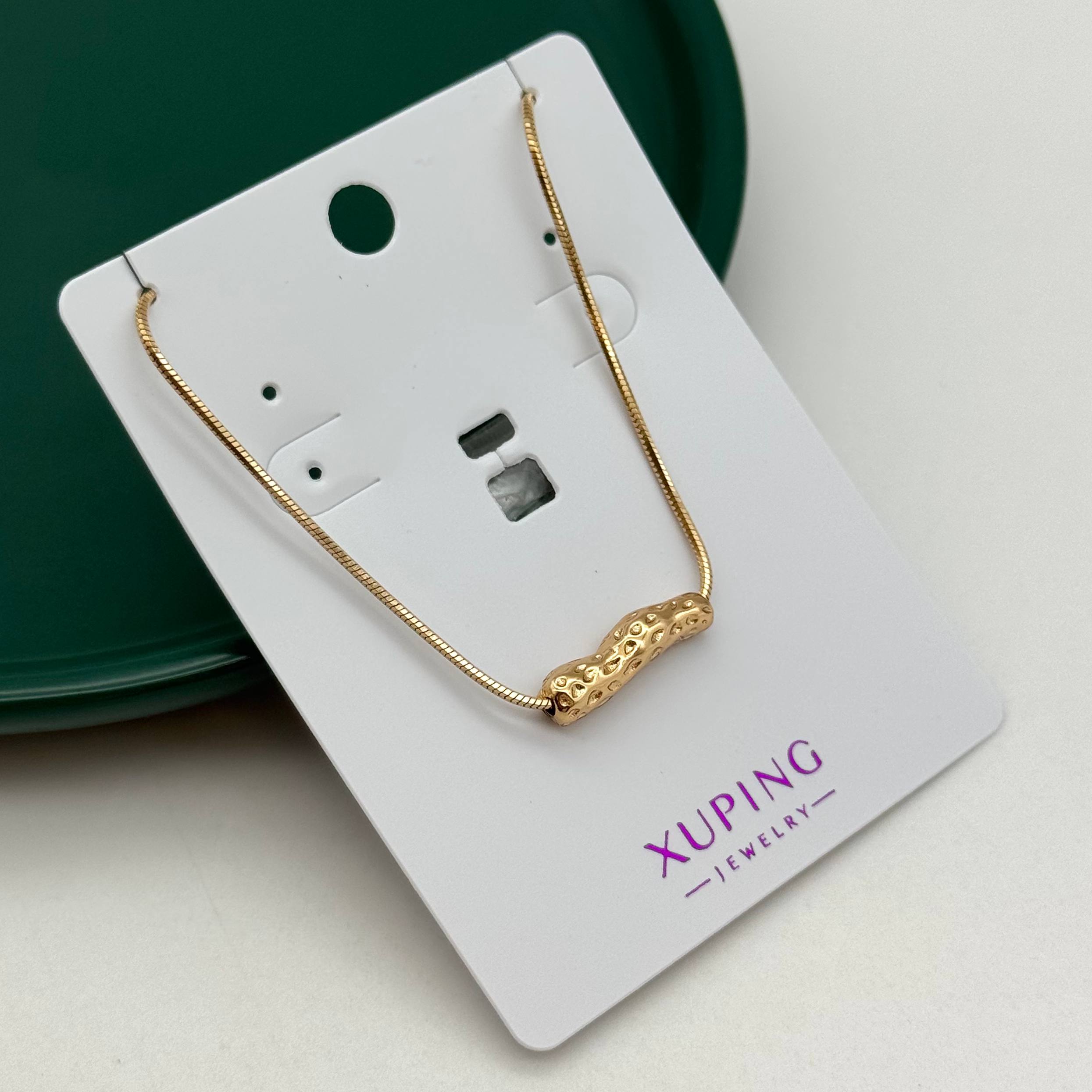 گردنبند طلایی ژوپینگ مدل زنجیر ماری با پلاک استوانهای حکاکی شده