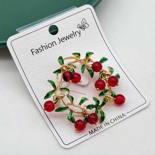 گلسینه فانتزی طرح خوشه گیلاس قرمز با برگهای سبز و فریم طلایی