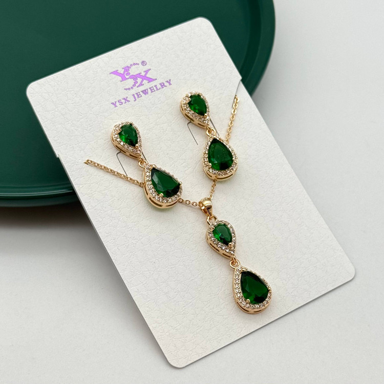 نیمست برند YSX با نگینهای سبز اشکی و دورنگین اتمی درخشان