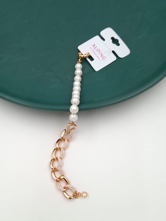 دستبند طلایی ژوپینگ با طرح مروارید و زنجیر کارتیه نگیندار
