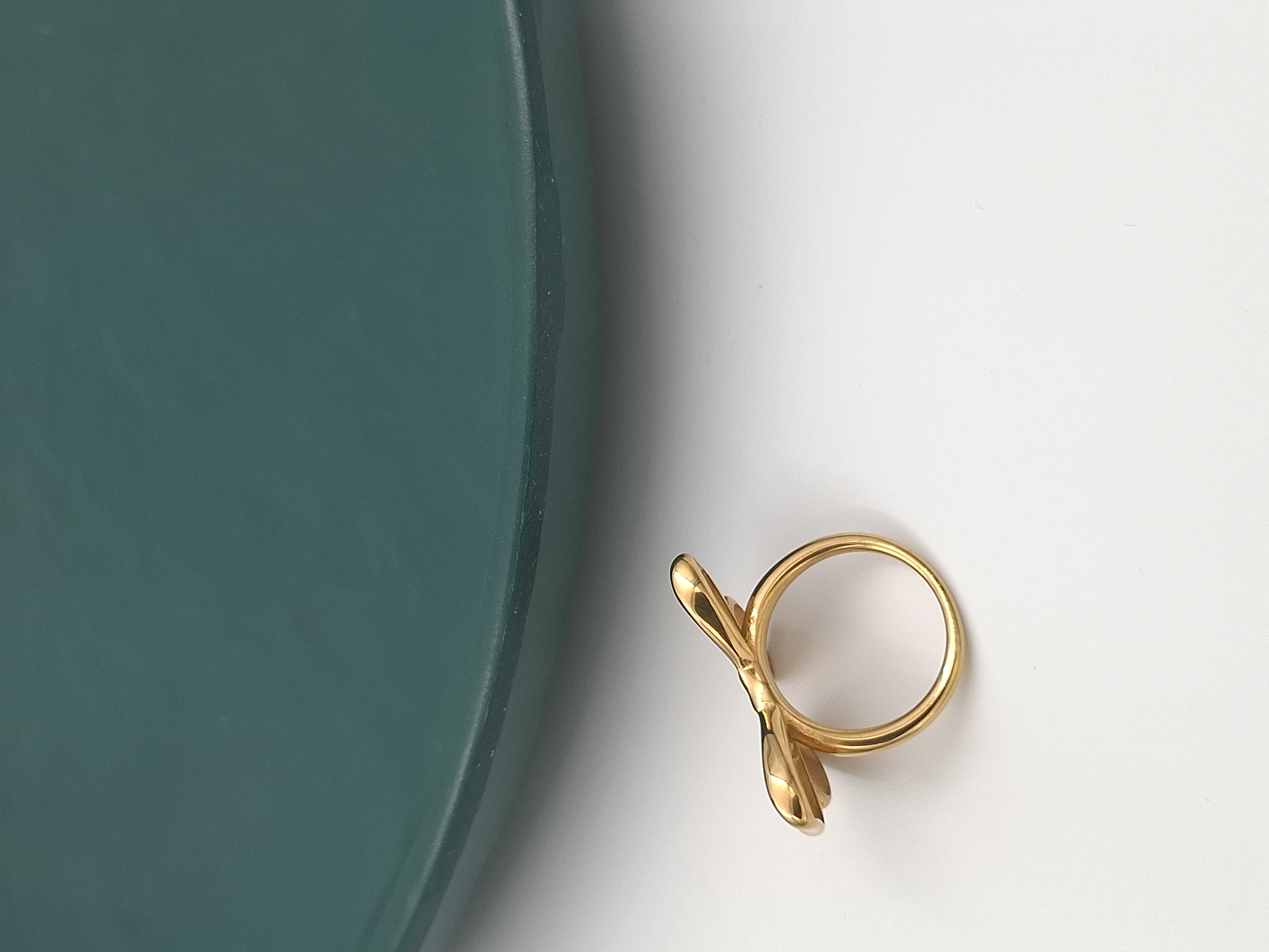 انگشتر استیل طلایی دخترانه مدل پاپیون براق