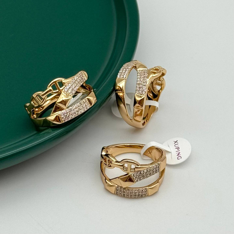 انگشتر طلایی ژوپینگ طرح کارتیه نگیندار